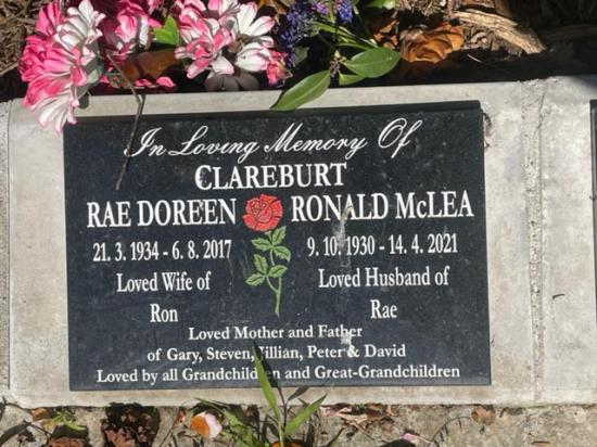 Black granite companion cremation plaque with white inscription + illustration